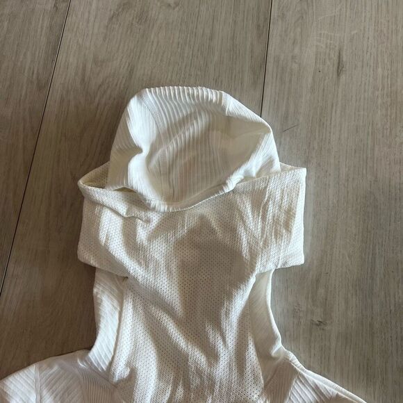 Athleta Flurry Balaclava Seamless Hoodie White Size xs Missing drawstring - Picture 5 of 8